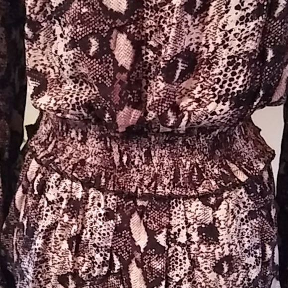 Angie Python Snake Print Long-sleeve Blouse - Picture 9 of 10